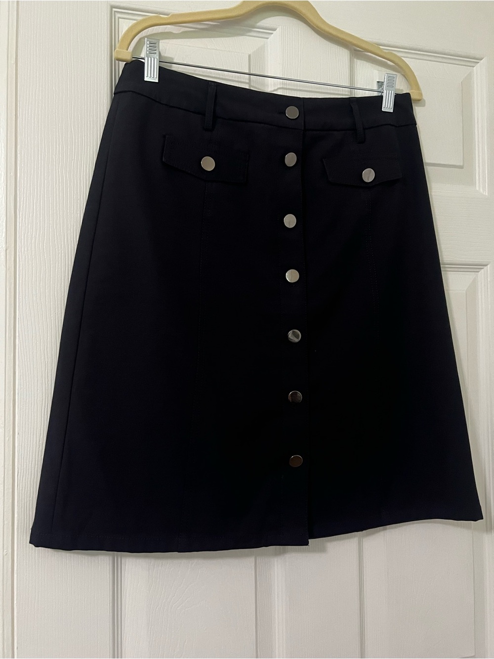 Talbots Women’s 8 Black Solid Twill A-Line Knee Button Front Pockets Lined